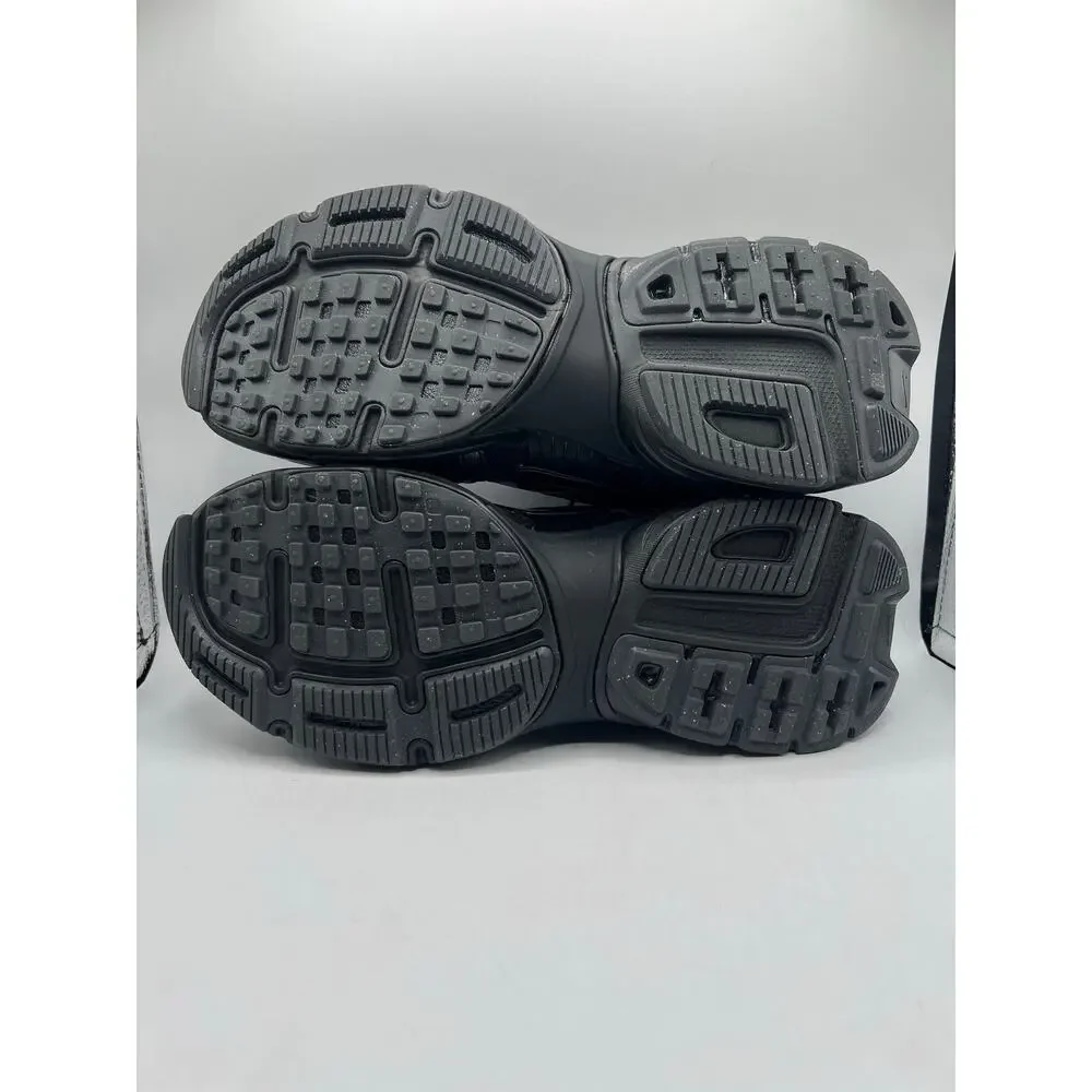 Nike V2K Run “Black” size 9 women’s